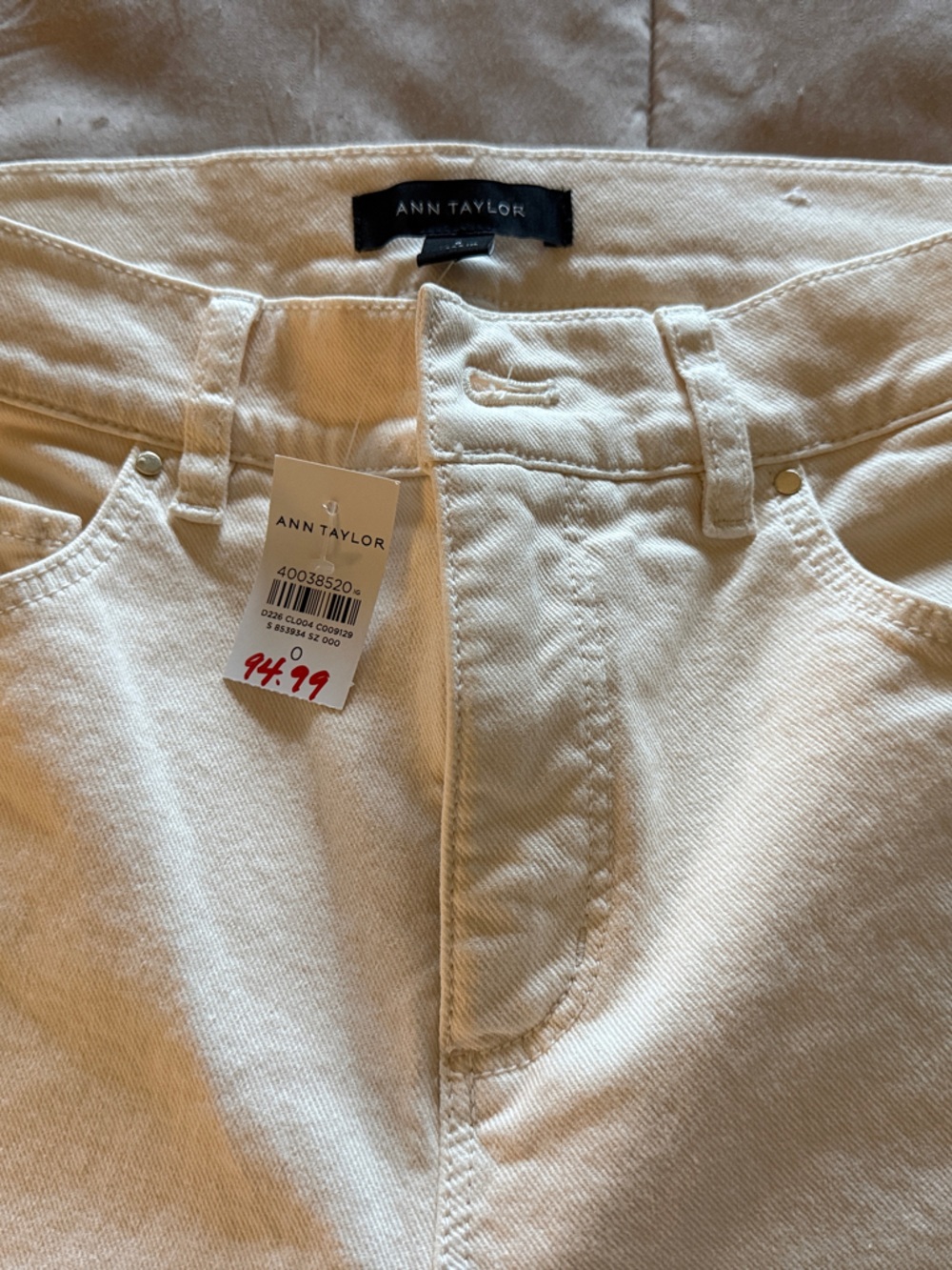 Ann Taylor Woman’s Slim Straight Jeans in Ivory
